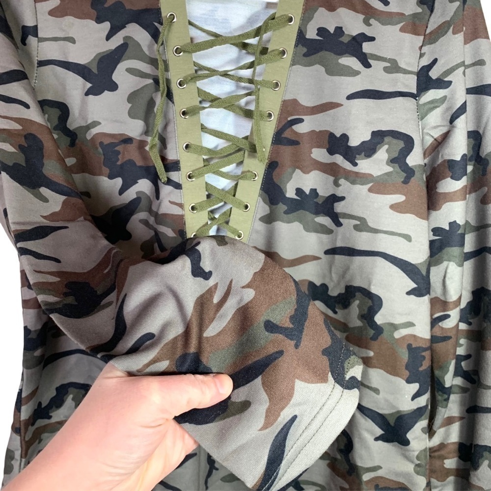 Boutique Yoins Military Camouflage Sexy Lace-Up V-Neck Long Sleeve Top Sz Small - Picture 8 of 16